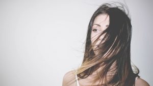 Les extensions de cheveux, une solution pour gagner quelques centimètres !