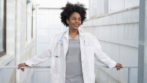 Sublimez votre image professionnelle avec une blouse médicale de qualité