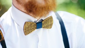 Le nœud papillon en bois, l'accessoire qui réconcilie style et écoresponsabilité